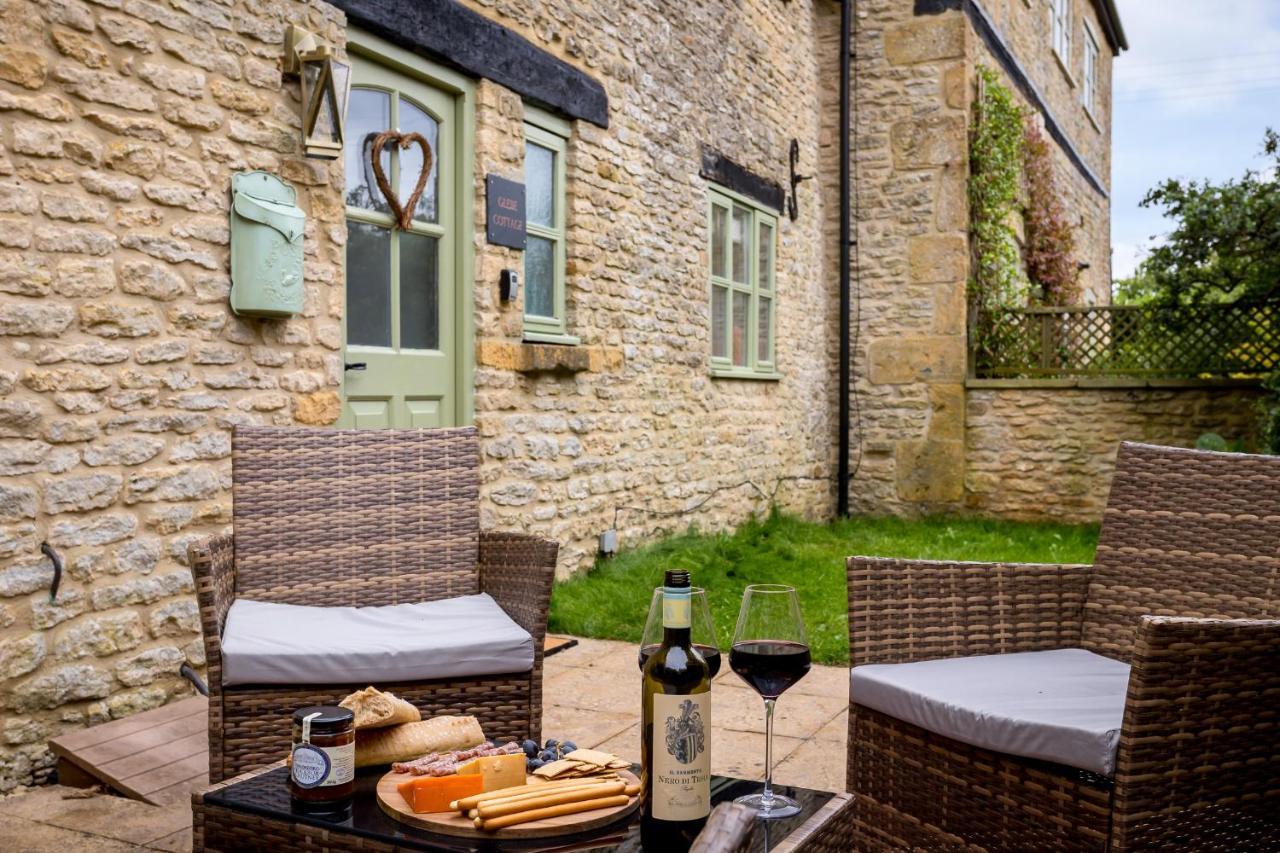 Stow On The Wold Scandi Chic Authentic Cottage Exterior foto